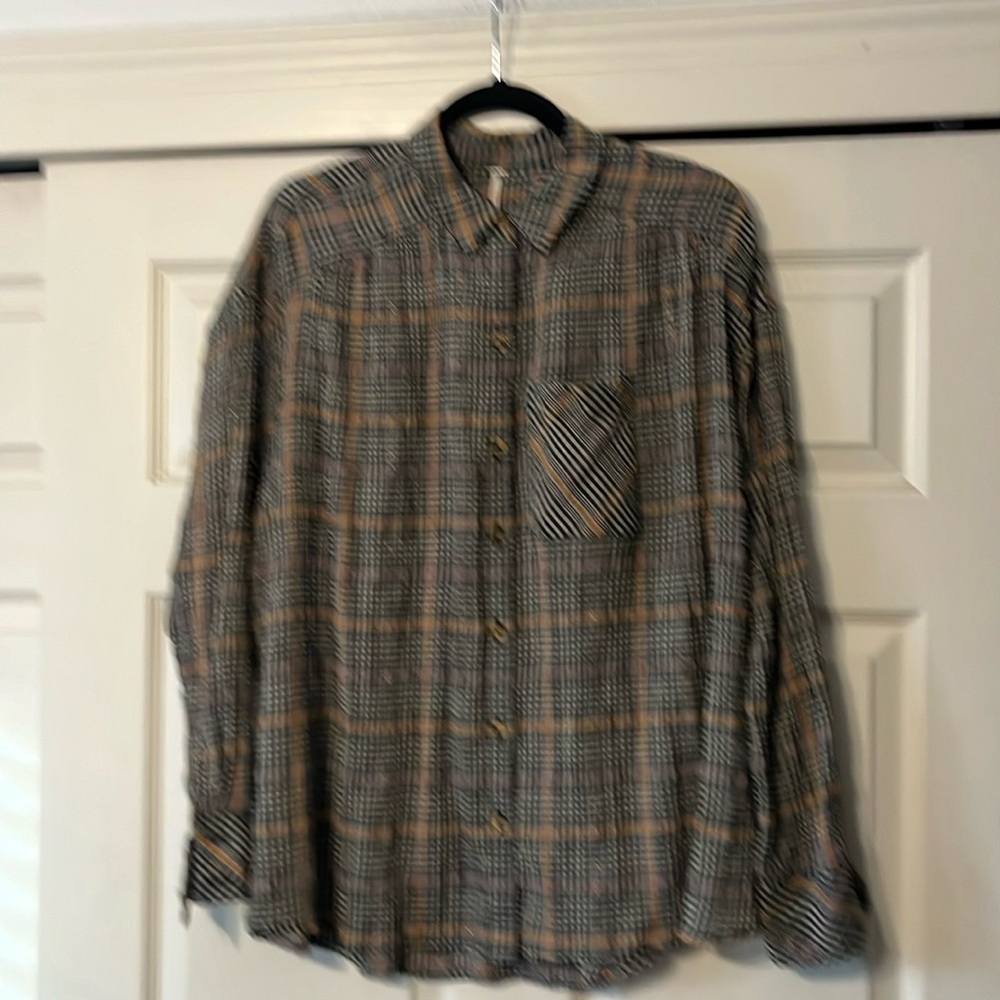 Break My Stride Buttondown Top - image 4